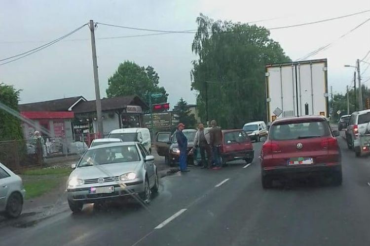 Wodzisław Śląski: Zderzenie dwóch aut na Jastrzębskiej (zdjęcia), Wodzisław Śląski i okolice-Informacje drogowe 24H