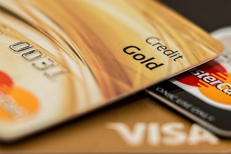 Kredyt gotówkowy a karta kredytowa? Co wybrać?, 