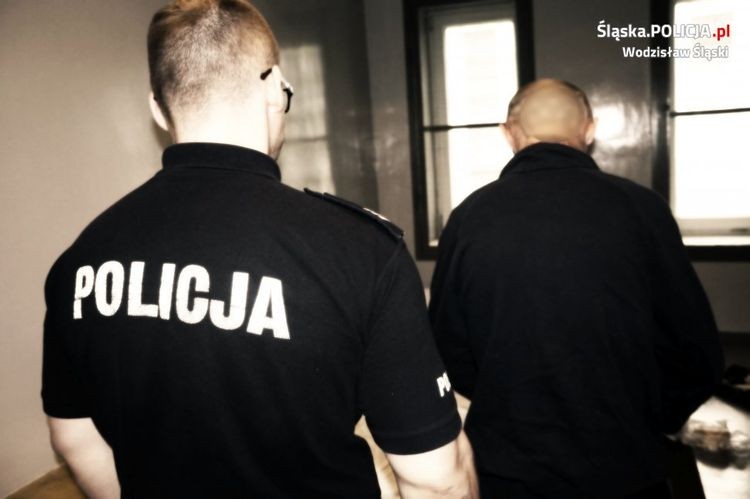 Radlin: Wyrodny syn skatował 68-letnią matkę, Policja Wodzisław Śląski