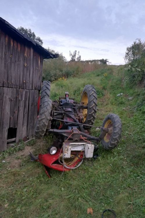 Marklowice: traktor przygniótł rolnika, Policja Wodzisław Śląski