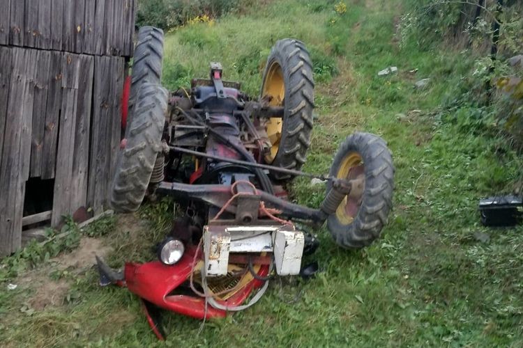 Marklowice: traktor przygniótł rolnika, Policja Wodzisław Śląski
