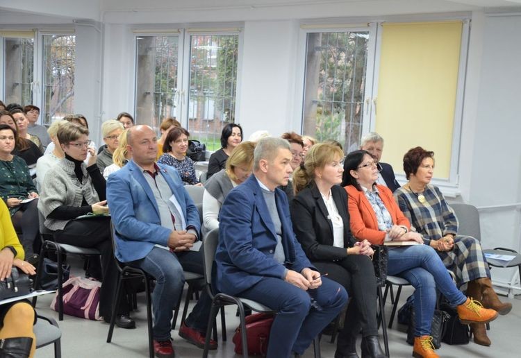 Wodzisław: nauczyciele z regionu rozmawiali o pokoleniu Z, Starostwo Powiatowe w Wodzisławiu Śląskim