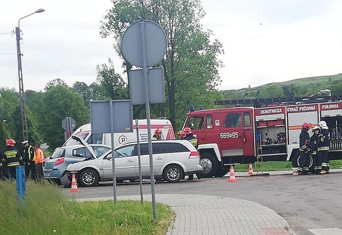 Połomia: nie ustąpiła pierwszeństwa. 63-latek trafił do szpitala, Wodzisław Śląski i okolice-Informacje drogowe 24H
