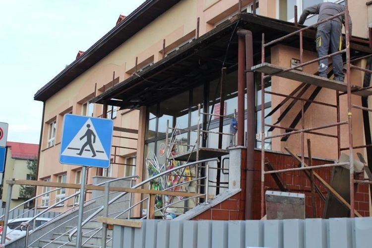 Biblioteka w Wodzisławiu będzie miała windę dla niepełnosprawnych, 