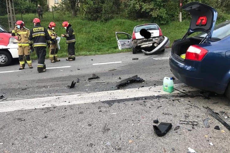 Bilans wypadku w Mszanie: dwóch rannych, trzy uszkodzone samochody, FB: Informacje drogowe 24H z powiatu Wodzisław Śląski, Rybnik