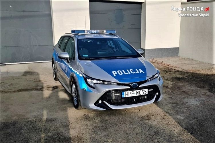 Nowe radiowozy już służą wodzisławskiej policji, Policja