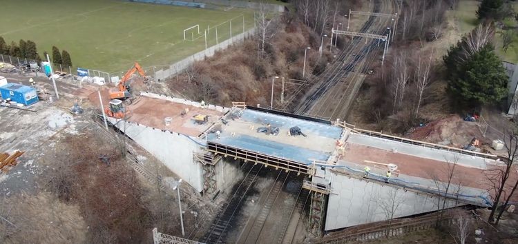Budowa wiaduktu w Radlinie: końca prac nie widać, UM Radlin