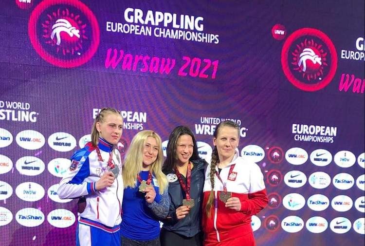 Sandra Pniak na podium Mistrzostw Europy w Grapplingu, materiały nadesłane