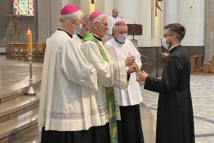 Do parafii w Wodzisławiu i powiecie przybędą nowi wikariusze, Archidiecezja Katowicka