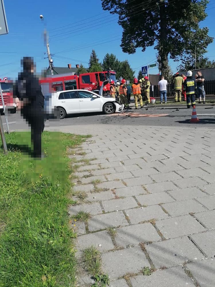 Karambol czterech aut w Radlinie, FB: Wodzisław Śląski i okolice-Informacje drogowe 24H