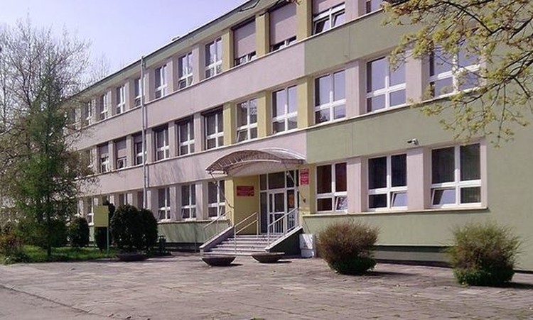 Powiat wodzisławski: trzy szkoły średnie już na zdalnym, Archiwum