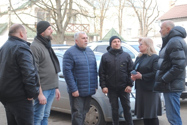 Radlin. Zastępca Burmistrza pojechał do Ukrainy z darami od radlinian, Miasto Radlin