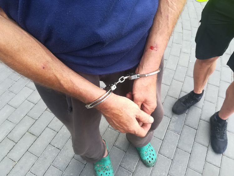 62-letni amator narkotyków aresztowany. Pomagał mu właściciel 