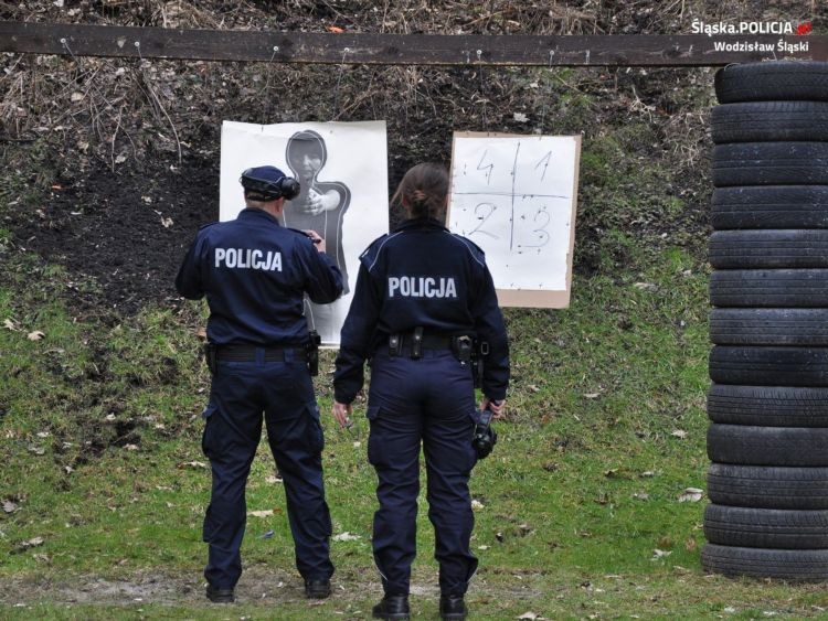Strzelanie dynamiczne. Tak trenują wodzisławscy policjanci [FOTO], KPP Wodzisław
