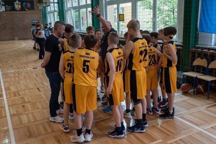Sukces młodych koszykarzy. Awansowali do drugiego etapu finałów, MKS Wodzisław Śląski