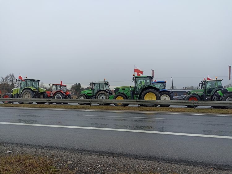 Stop! Rolnicy nie chcą Zielonego Ładu w Polsce. Dziś wyjechali na ulice, również w naszym regionie (zdjęcia), MZ