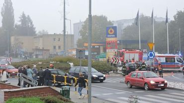 Wodzisław: zderzenie trzech samochodów na Radlińskiej. Sprawca miał nagły atak padaczki