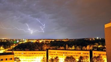 Meteorolodzy ostrzegają przed burzami z gradem