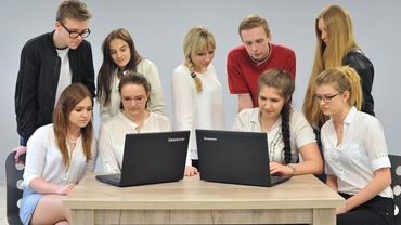 „Cztery kroki do sukcesu” - wodzisławski „Ekonomik” realizuje innowacyjne staże
