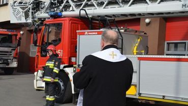 Strażacy już korzystają z nowej drabiny. Wielki dzień OSP Łaziska i Połomia (zdjęcia)