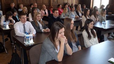 Uczniowie z Wodzisławia powalczą o finał olimpiady o ubezpieczeniach społecznych