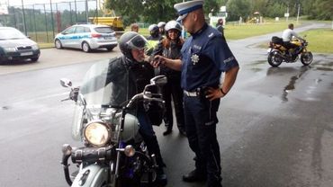 Krostoszowice: policjanci i motocykliści wspólnie o bezpieczeństwie (zdjęcia)