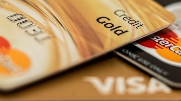 Kredyt gotówkowy a karta kredytowa? Co wybrać?