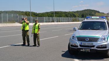 Gorzyczki: straż graniczna zatrzymała na autostradzie nielegalnych Ukraińców
