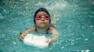 Jakie zajęcia z pływania dla dziecka? 7 pytań i odpowiedzi, które ułatwią wybór