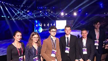 Młodzież wzięła udział w inauguracji XI Europejskiego Kongresu Gospodarczego