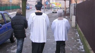 Księża w Wodzisławiu już chodzą po kolędzie. Dlaczego tak szybko?