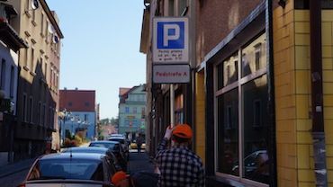 Magistrat zawiesza pobieranie opłat za parkowanie w strefie płatnego parkowania