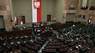 PiS dopina swego. Sejm za wyborami korespondencyjnymi