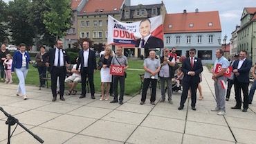 Zwolennicy Andrzeja Dudy ofiarami fake newsa