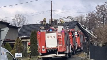 Pożar w Rogowie. Spłonęło poddasze domu