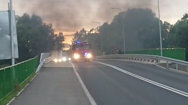 Na Jastrzębskiej pali się samochód