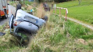 Wypadek w Marklowicach, kierowca został zabrany do szpitala