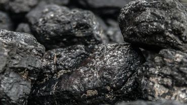 Raport: Węgiel nie tylko nie odchodzi do lamusa. Czarne złoto pobija światowe rekordy!