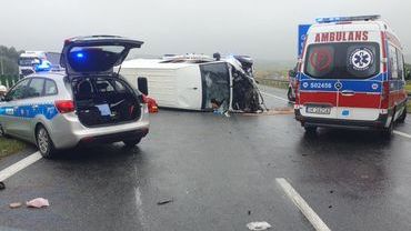 Godów: Wypadek busa na A1 w Łaziskach. Podróżowali nim Ukraińcy