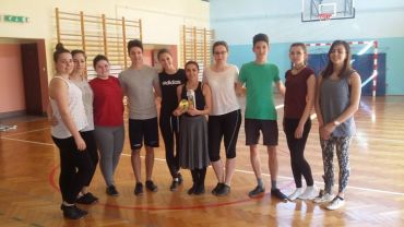 Młodzi Węgrzy tańczą śląskiego trojaka (i nie tylko)