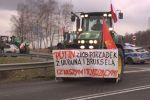 Protestują rolnicy w Gorzyczkach. Ponad 130 traktorów wyjechało na drogę [ZDJĘCIA]