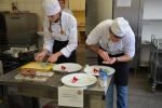Kulinarne popisy młodych kucharzy podczas Śląskiej Jesieni Kulinarnej w „Ekonomiku”, 