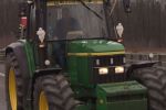 Protestują rolnicy w Gorzyczkach. Ponad 130 traktorów wyjechało na drogę [ZDJĘCIA], 