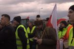 Protestują rolnicy w Gorzyczkach. Ponad 130 traktorów wyjechało na drogę [ZDJĘCIA], 