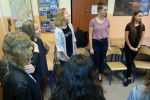 Belgijka odwiedziła I LO, by porozmawiać z uczniami po francusku, materiały prasowe I LO Wodzisław Śląski