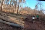 Motocykliści niszczą lasy. Policji udało się ukarać jednego, 