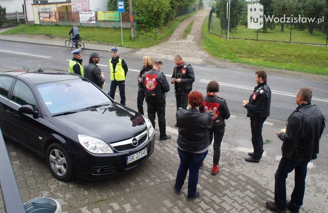 Wodzisławscy policjanci: „patrz w lusterka motocykle są wszędzie” , KPP Wodzisław Śl.
