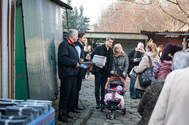 Znane twarze na targu w Wodzisławiu. Kampania wyborcza w pełni, materiały nadesłane
