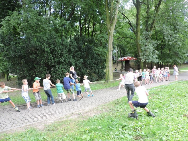 Dzieci poznały dawne gry i zabawy, Muzeum w Wodzisławiu