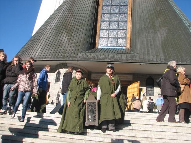 W tym roku ta piękna uroczystość przekazania odbyła się w Sanktuarium Matki Boskiej Fatimskiej na Krzeptówkach 